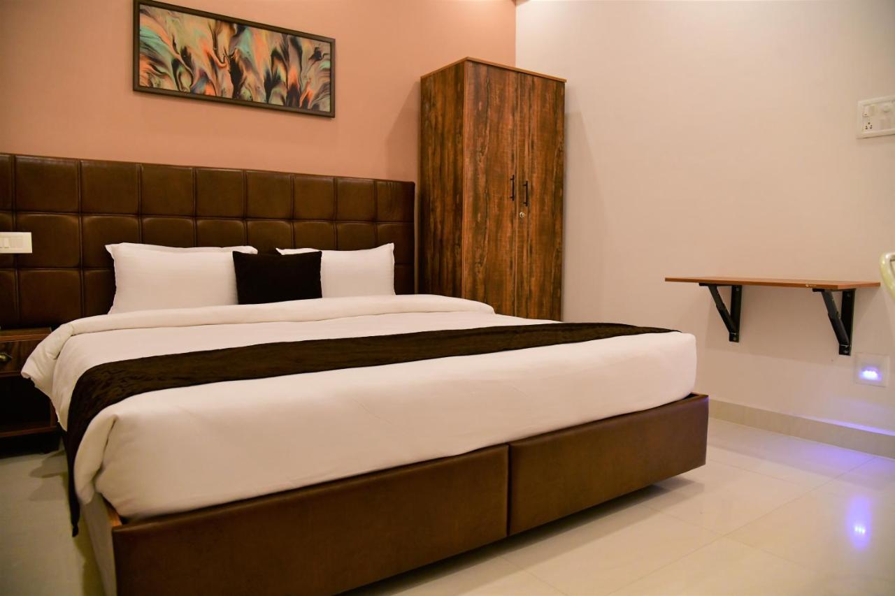 Xcel Luxury Hotel Apartments-Home Living Redefined Mysore Εξωτερικό φωτογραφία
